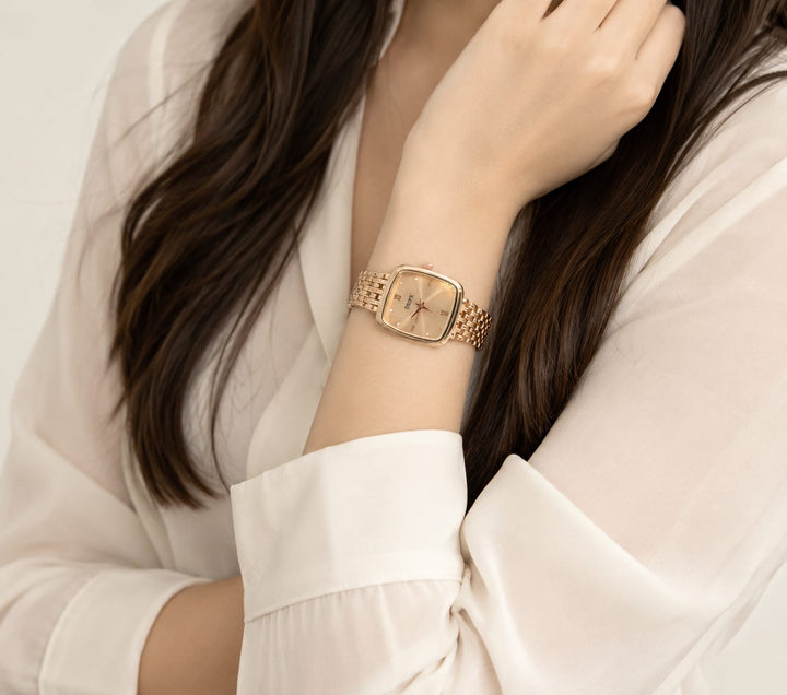 Vintage Look Golden Dial Rose Gold Chain Strap Women's Watch